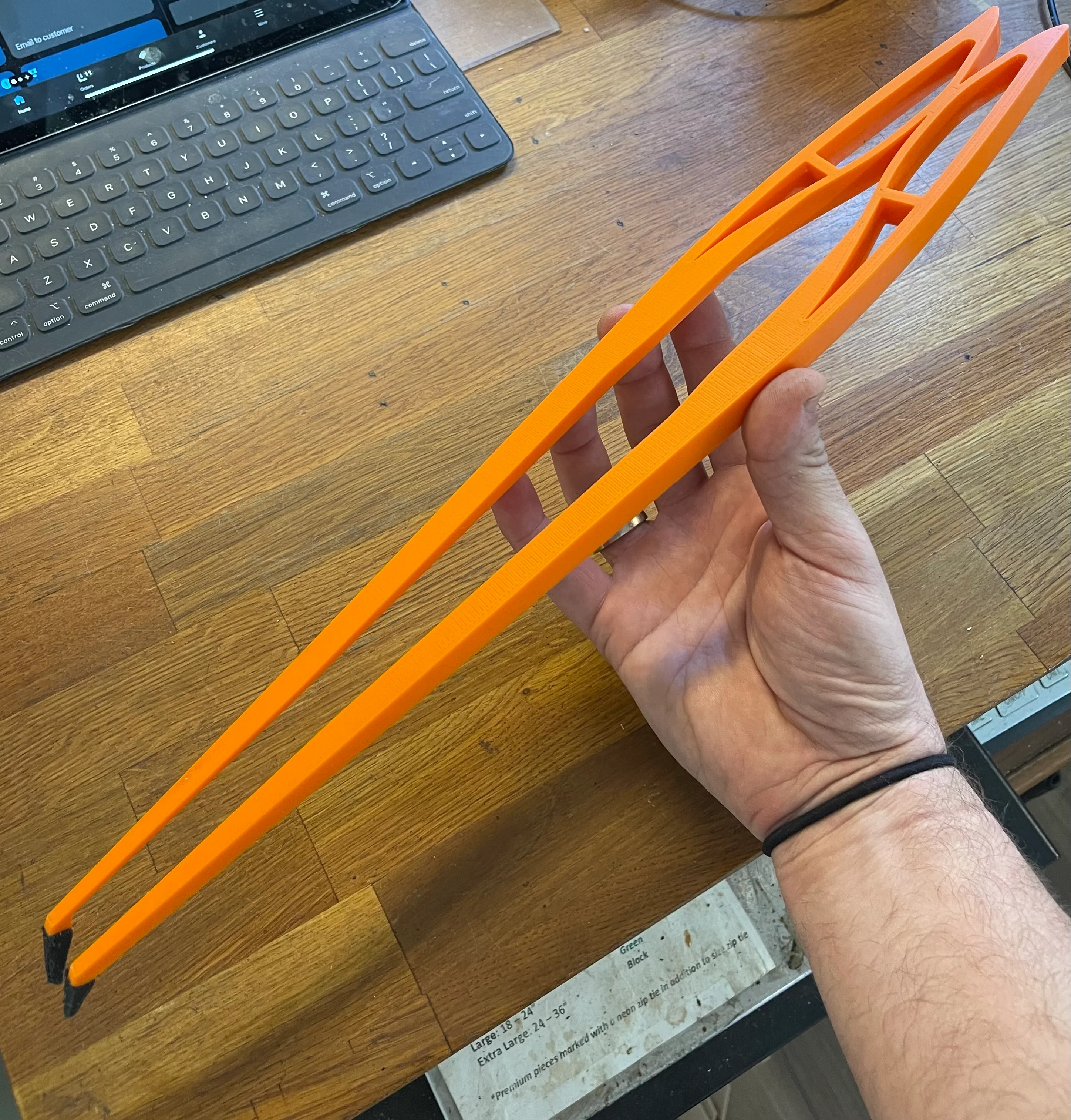 Large Floating Tweezers - Modern Aquatics - Image 2