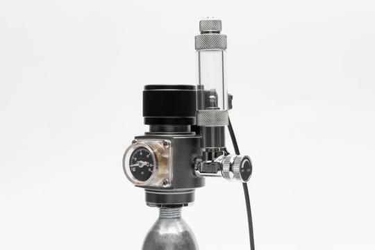 UNS Mini Dual Stage CO2 Regulator, CGA320 - Ultum Nature Systems - Image 4