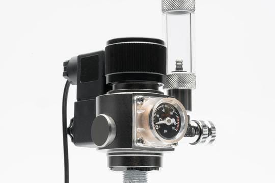 UNS Mini Dual Stage CO2 Regulator, CGA320 - Ultum Nature Systems - Image 6