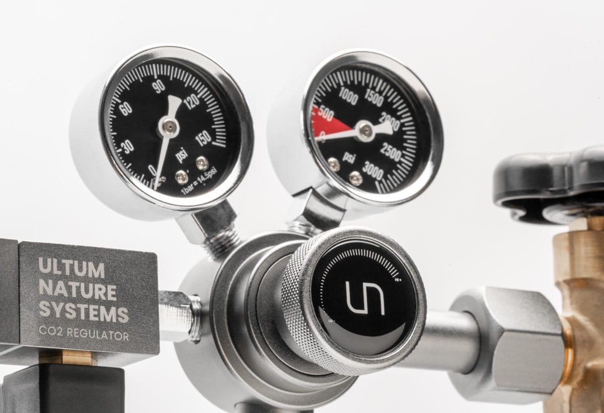 UNS Pro Dual Stage CO2 Regulator, CGA320 - Ultum Nature Systems - Image 3